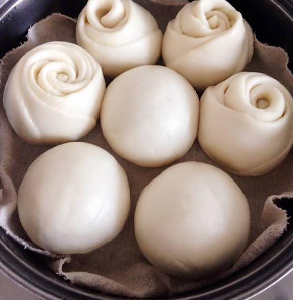 安琪酵母蒸的馒头发硬是怎么回事,为什么发酵的面蒸出来的馒头发硬