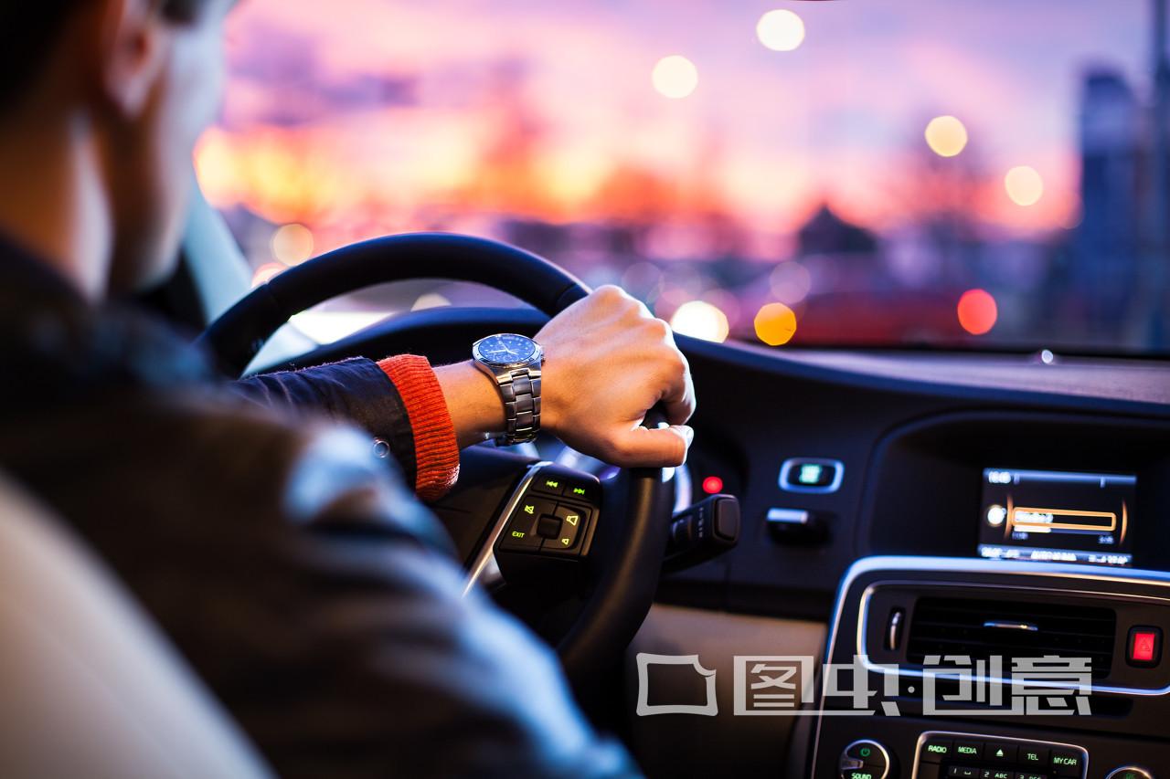 一招解决开车犯困,开车瞌睡犯困怎么防治