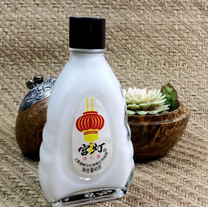 19岁显老该用什么护肤品价格便宜,脸部显老用护肤品可以改善吗