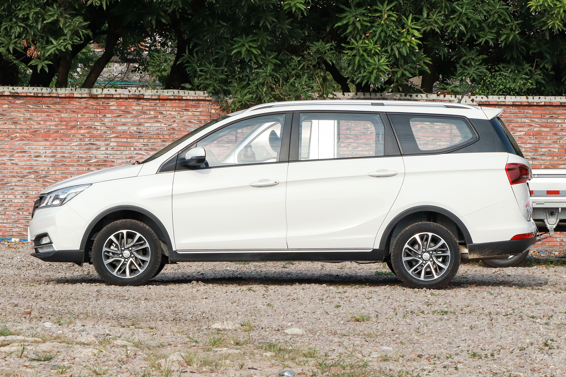 经济实惠空间大的七座车,全新库存宝骏730全国最低价