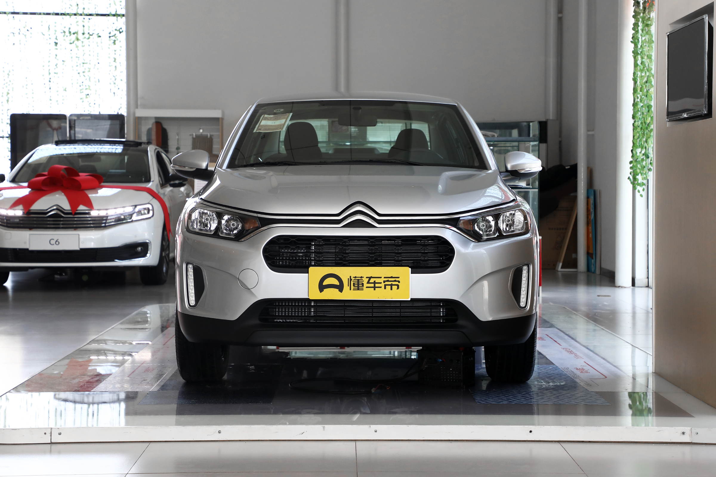 东风雪铁龙c3l试驾视频,东风雪铁龙c3l落地多少钱