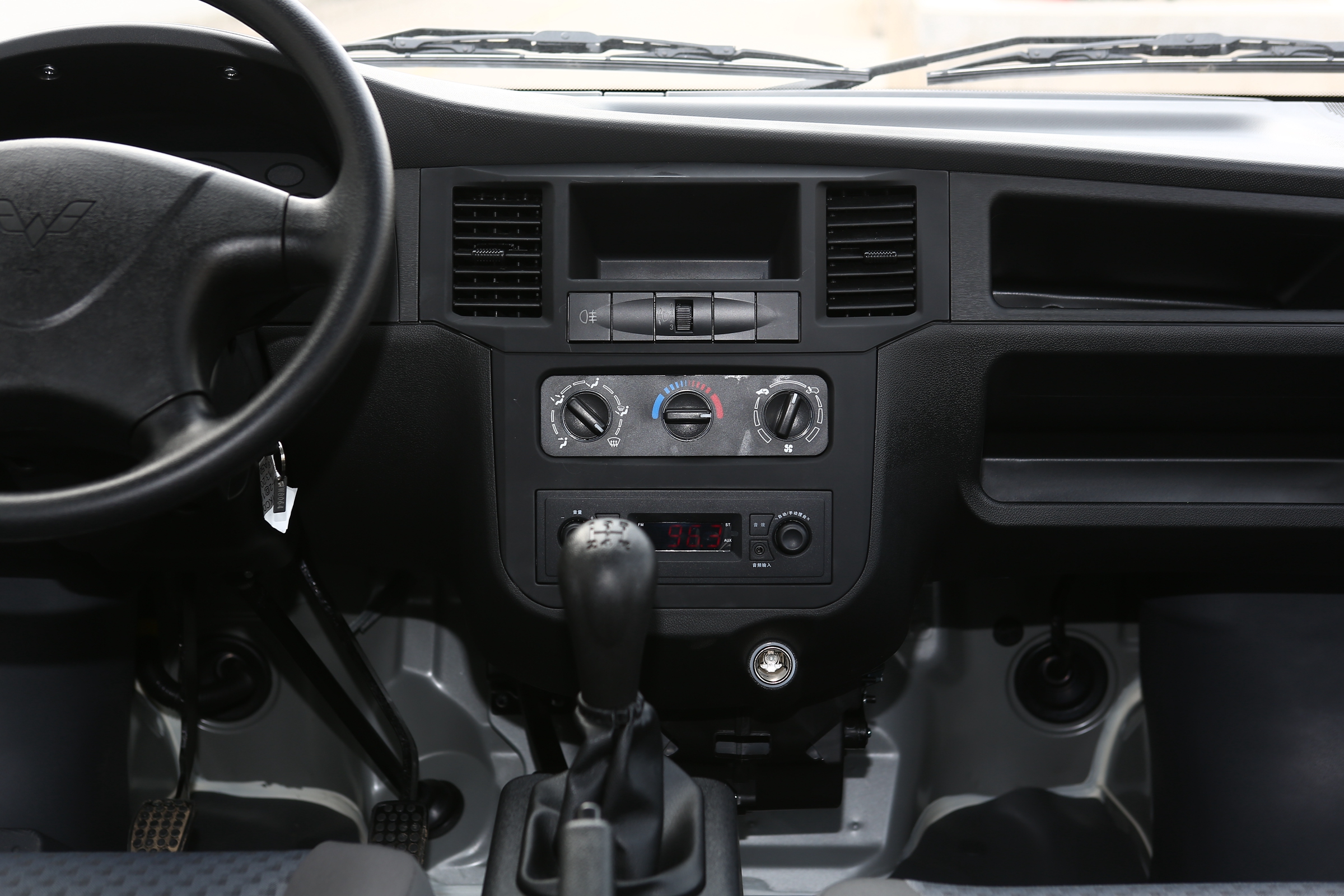 很多人选择购买五菱之光其实原因无非这几点