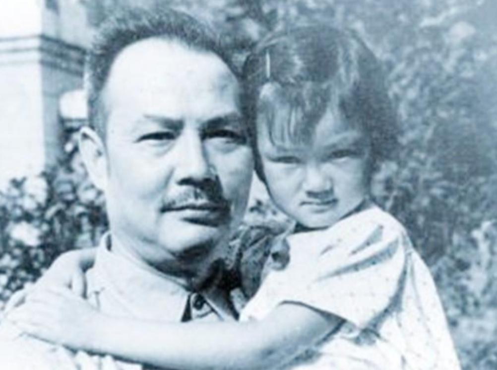 叶向真回忆父亲*剑英叶**：为陈毅病情拍桌发怒