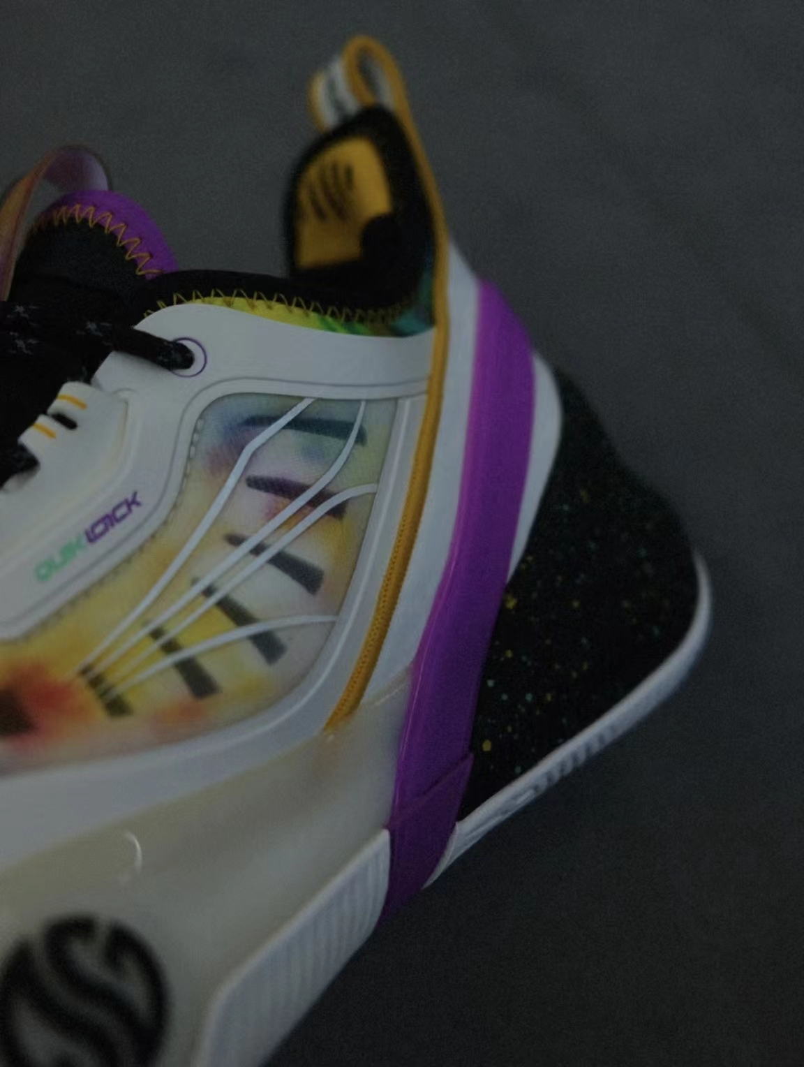 Adidas好好学习一下!361度AG3Pro低帮版“吉他之神”配色曝光