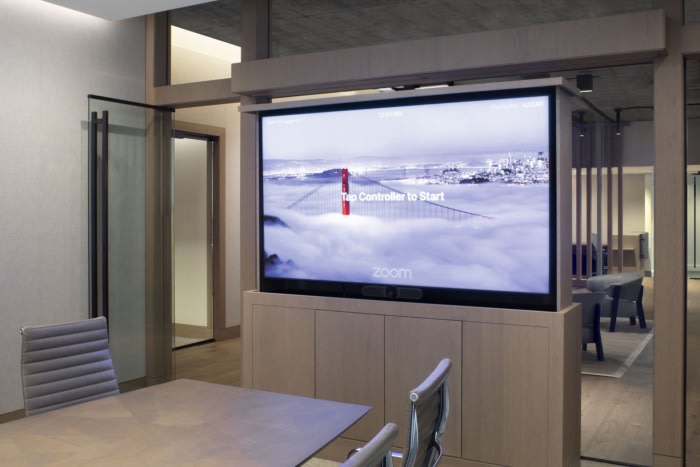 简约风格办公走廊空间灯光描述,大面积办公室装潢施工现代风