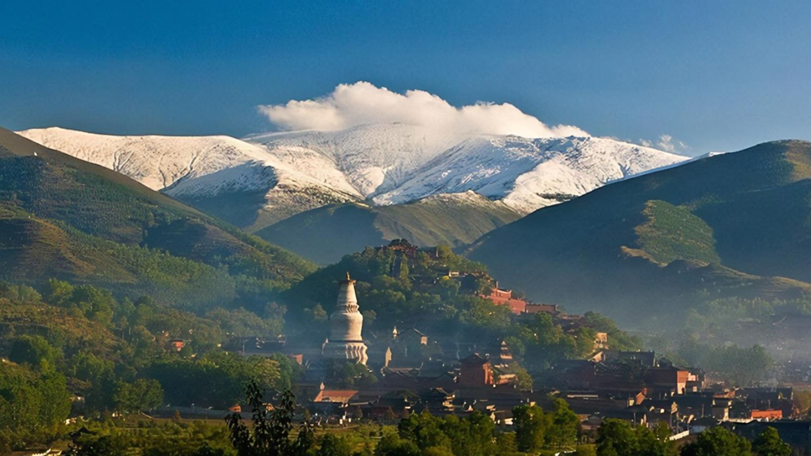 旅游必去景点十大名山,国内五大名山哪个最值得去