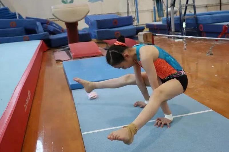 2019全国大学生体操比赛冠军,武大博士妈妈让孩子练体操
