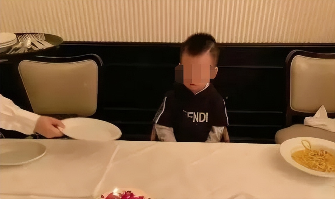 许雅钧被曝私生子已两岁，接不到男宝的小S，从此有儿子了？