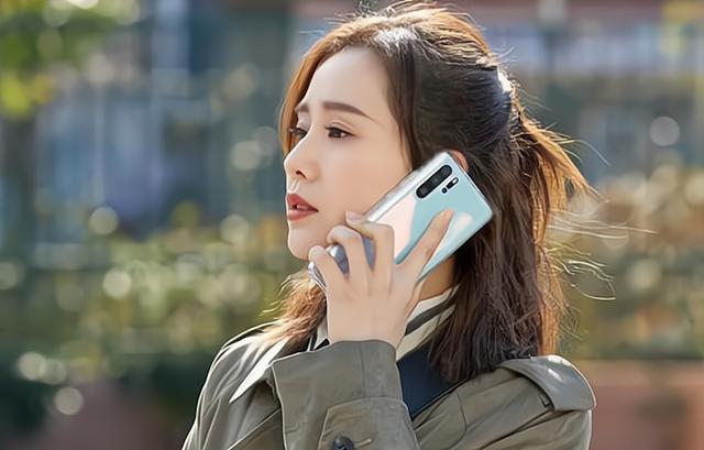 全职宝妈被骂：“我累死累活才能挣6000，你买罐奶粉花260？”