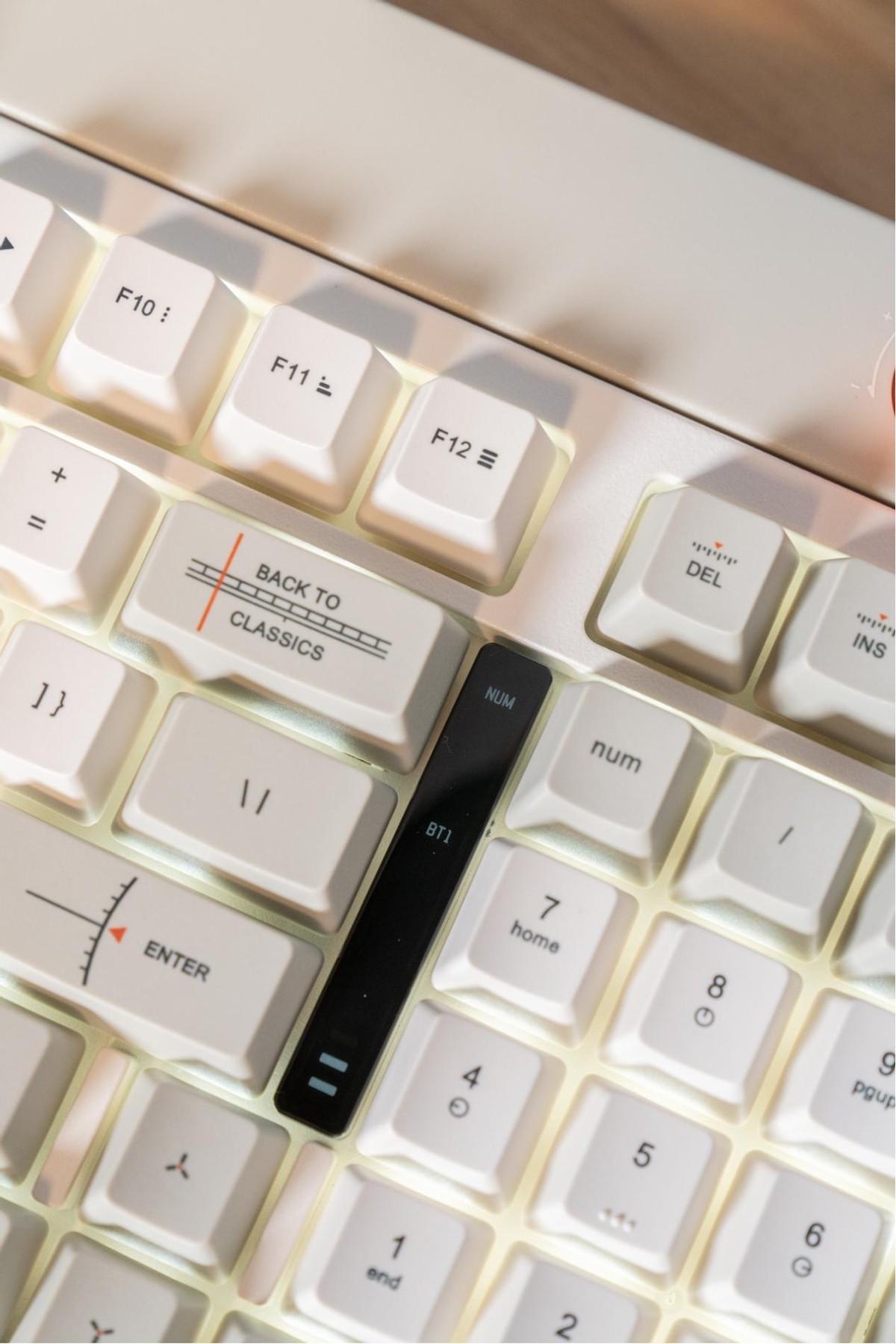 洛斐透明磨砂键盘测评,lofree洛斐机械键盘套装