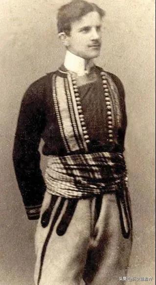 特斯拉sx3y命名的由来,特斯拉的起源是什么