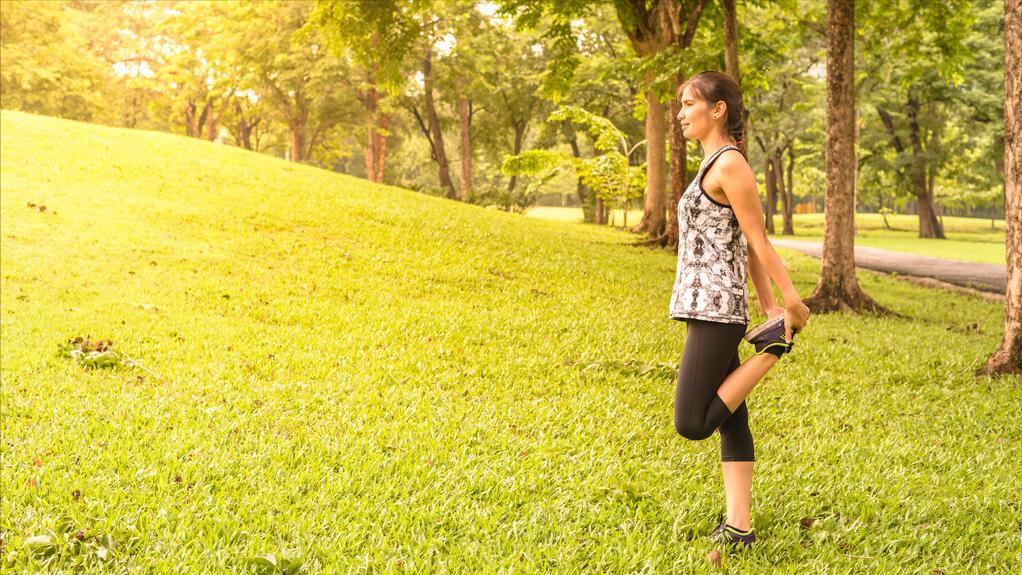原地跑步的正确方法视频教程,原地跑步的正确方法与技巧好处