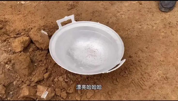 这群大爷太猛了：60后作品被周杰伦点赞、85岁每天打3小时游戏