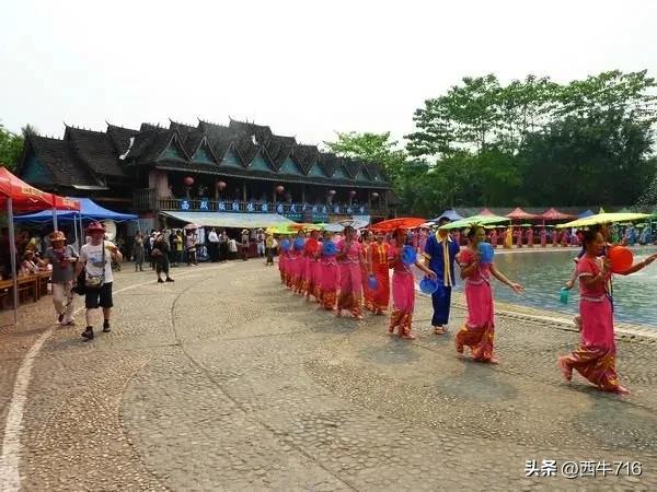 西双版纳泼水节旅行日记,西双版纳傣族园泼水详细攻略