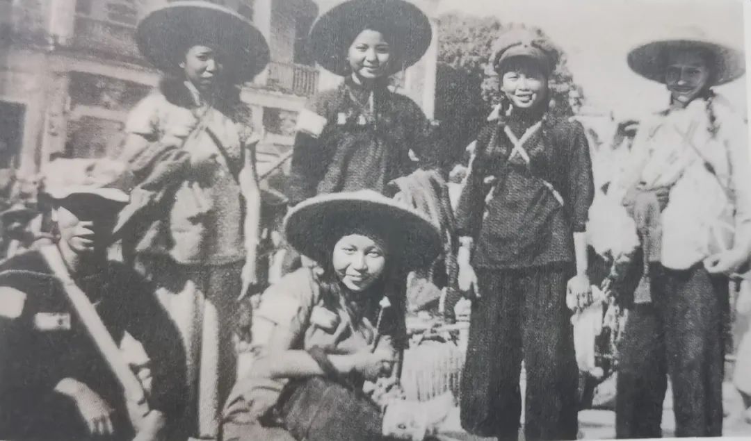 凤山下的红荼薇——记隐蔽战线上的白衣天使萧琼芝同志