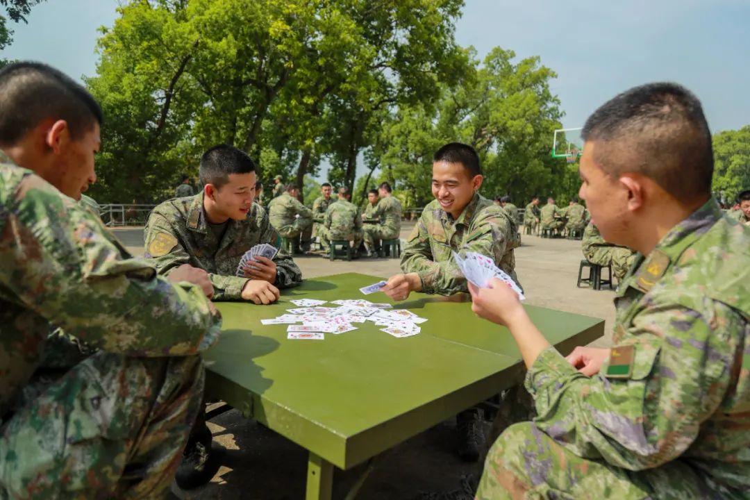 第71集团军：体验“五一”军营乐，别样的精彩！