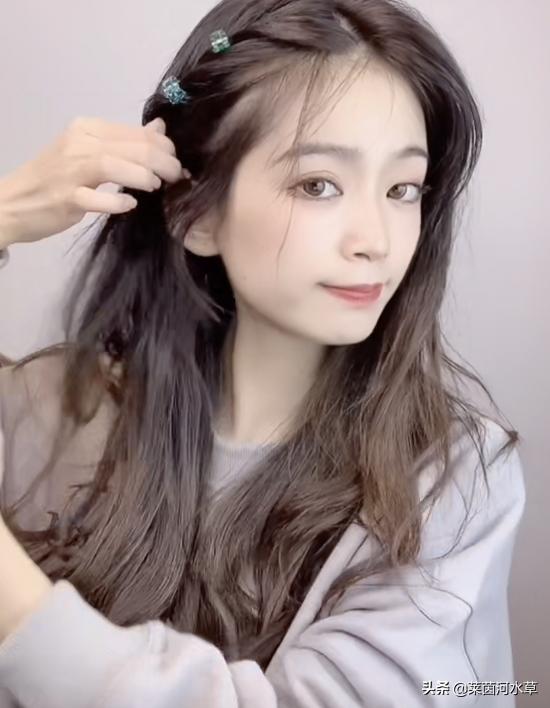 小孩齐刘海太短了怎么补救,小朋友齐刘海变八字刘海