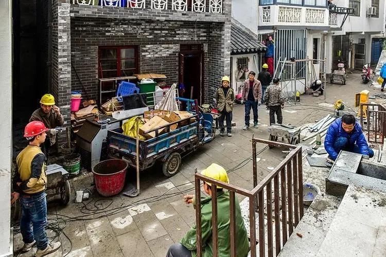 李嘉诚10年后的预言,李嘉诚预言的城镇家庭四大问题