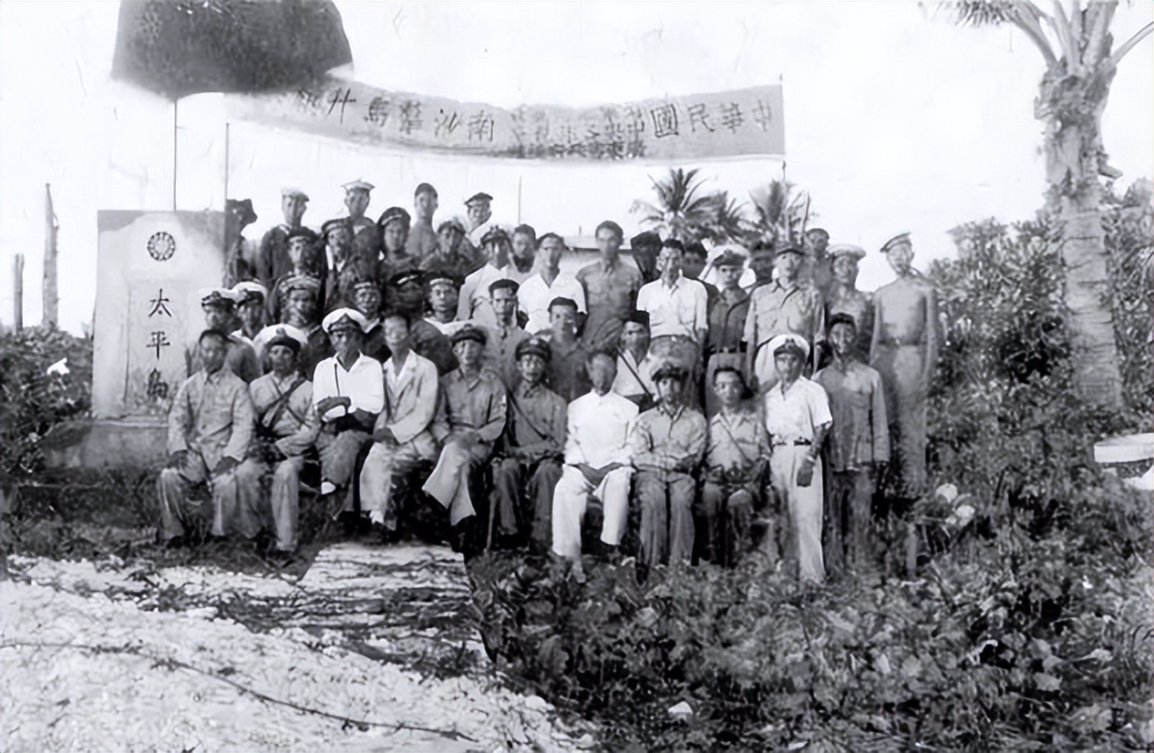 起义将领嫌解放军文化低不肯配合，毛主席问：你们是国民*党**员吧？