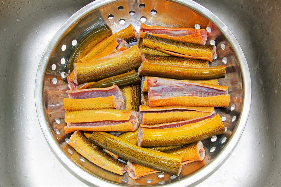 黄鳝不去骨怎么做好吃,黄鳝怎么做好吃有味道没有腥味