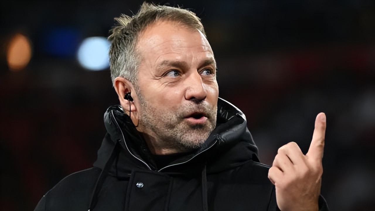 弗利克将试验三中卫体系，穆科科回U21队踢欧青赛