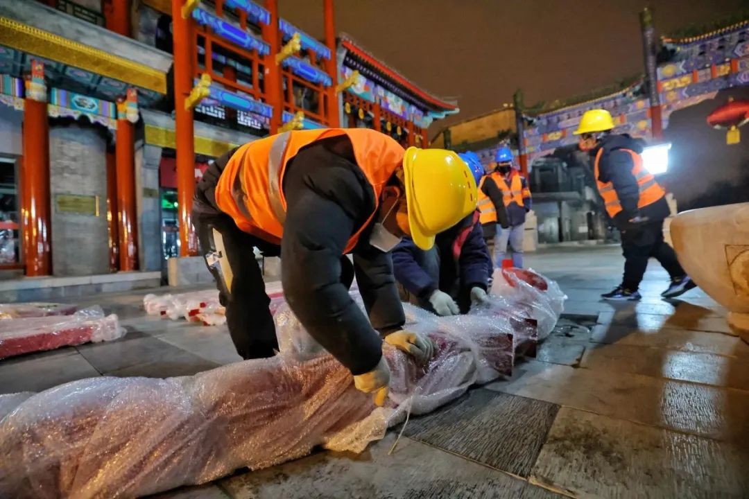 东城因你而美｜从凌晨到日暮，“亮”出年味儿的背后……