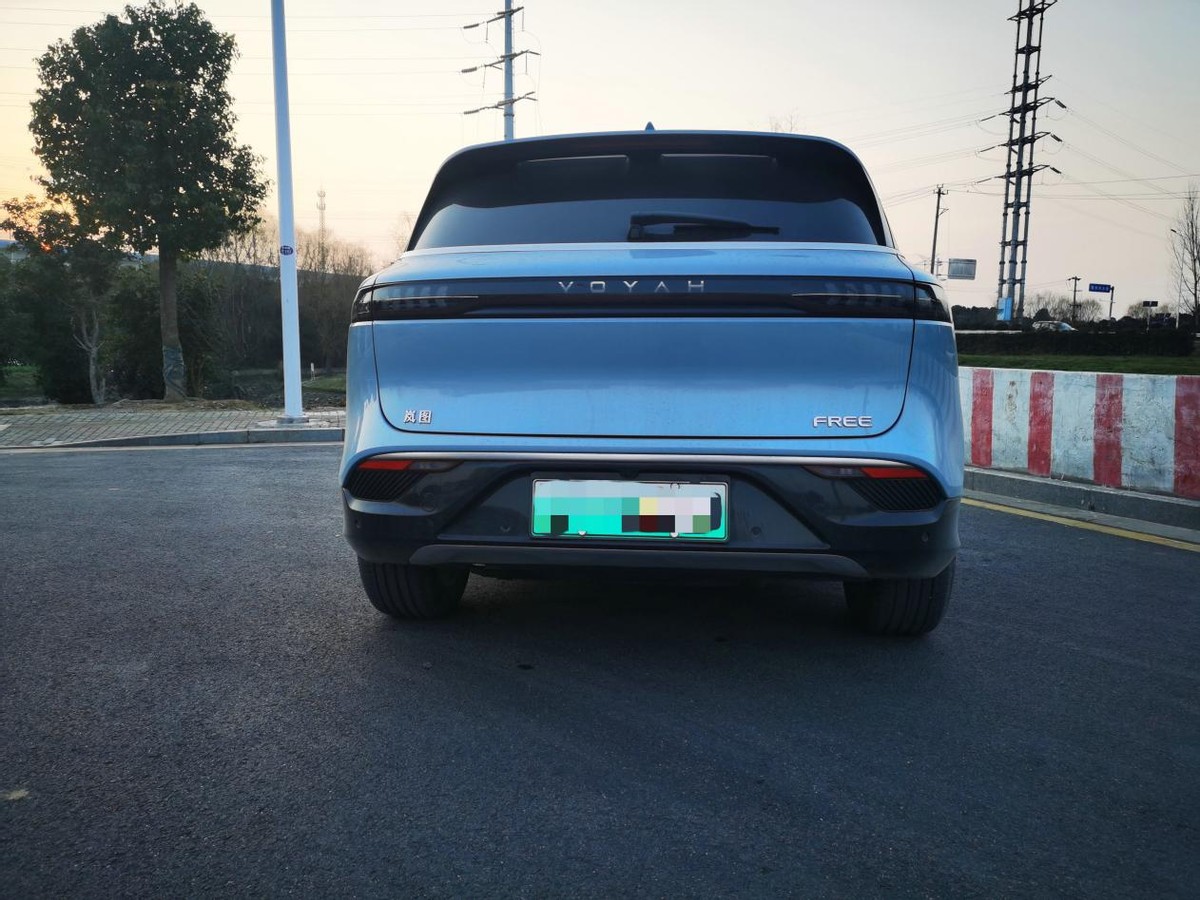 岚图FREE增程豪华版提车作业