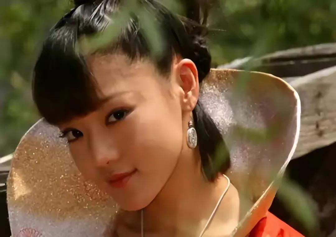 邓家佳有没有结过婚,邓家佳结婚前和谁谈恋爱