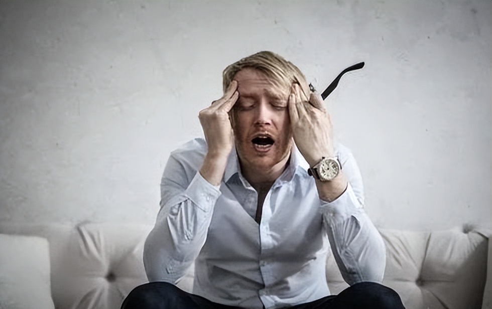 当睡眠时间不足时怎么睡最好,睡觉太晚怎么调整睡觉时间