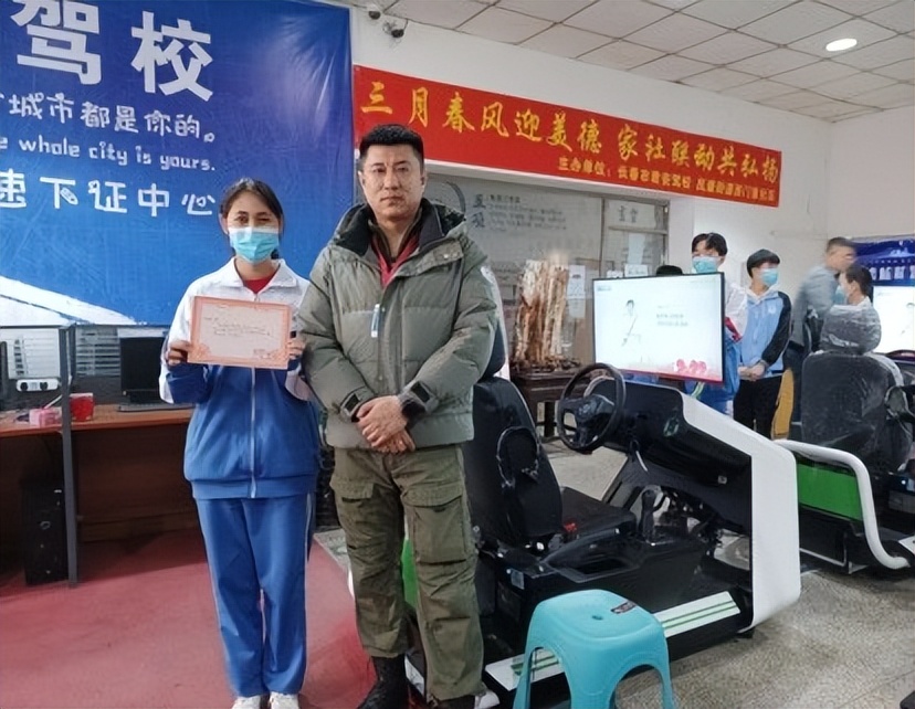 三月春风暖人心雷锋精神永传承,三月春风暖人心雷锋精神代代相传