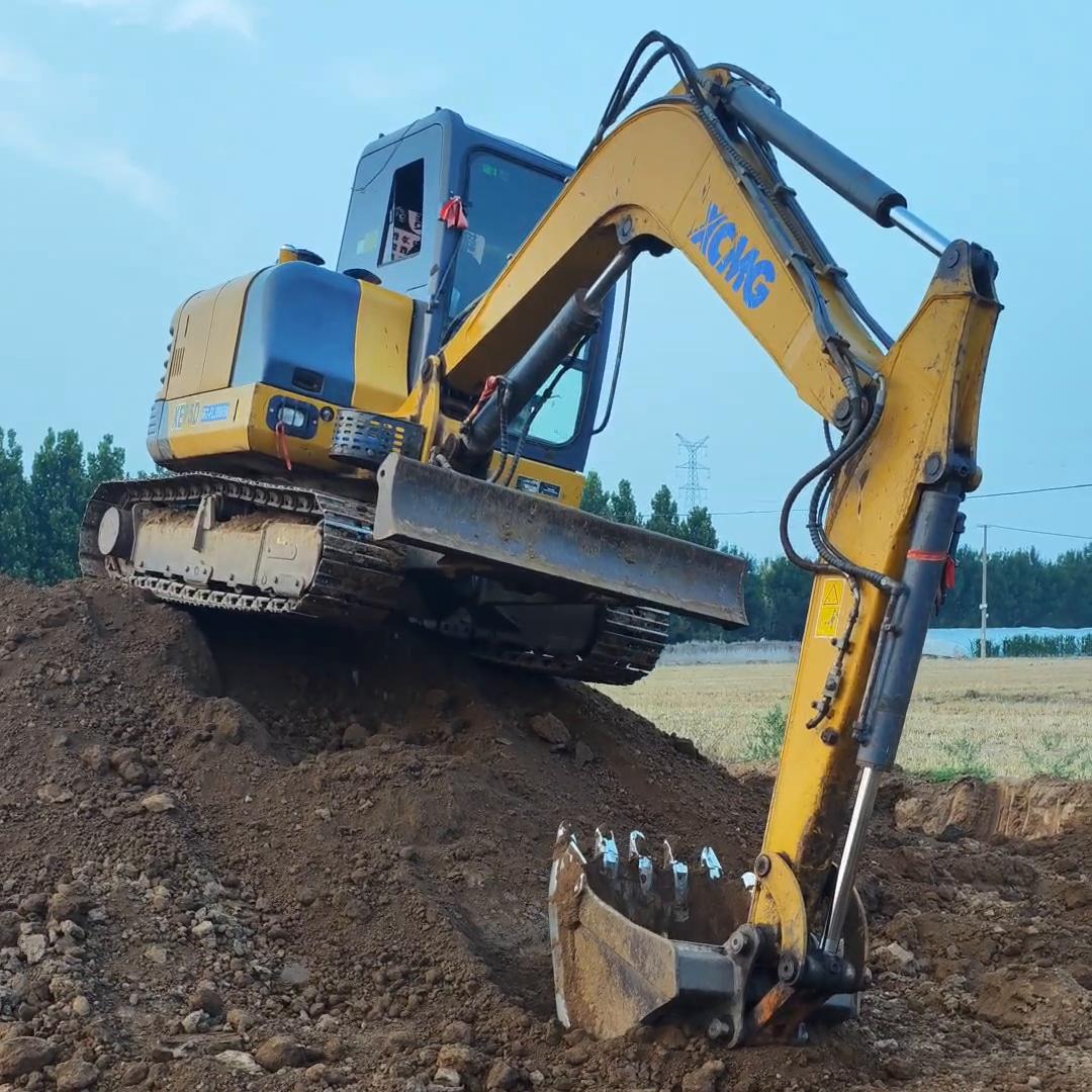 挖掘机培训电话,挖掘机培训