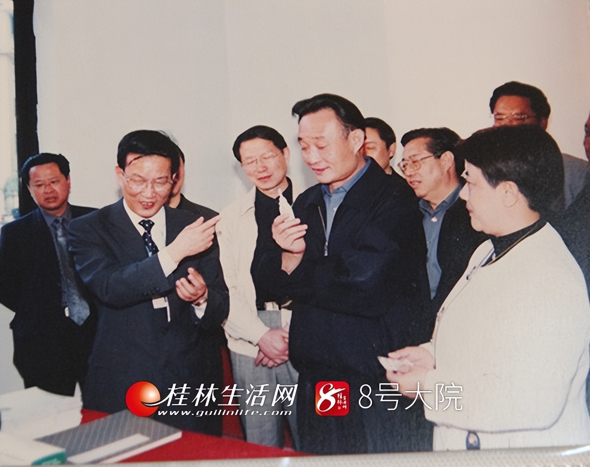 骞胯タ妗傛灄涓夐噾,妗傛灄涓夐噾鍏ㄥ浗鑽紒鎺掑悕