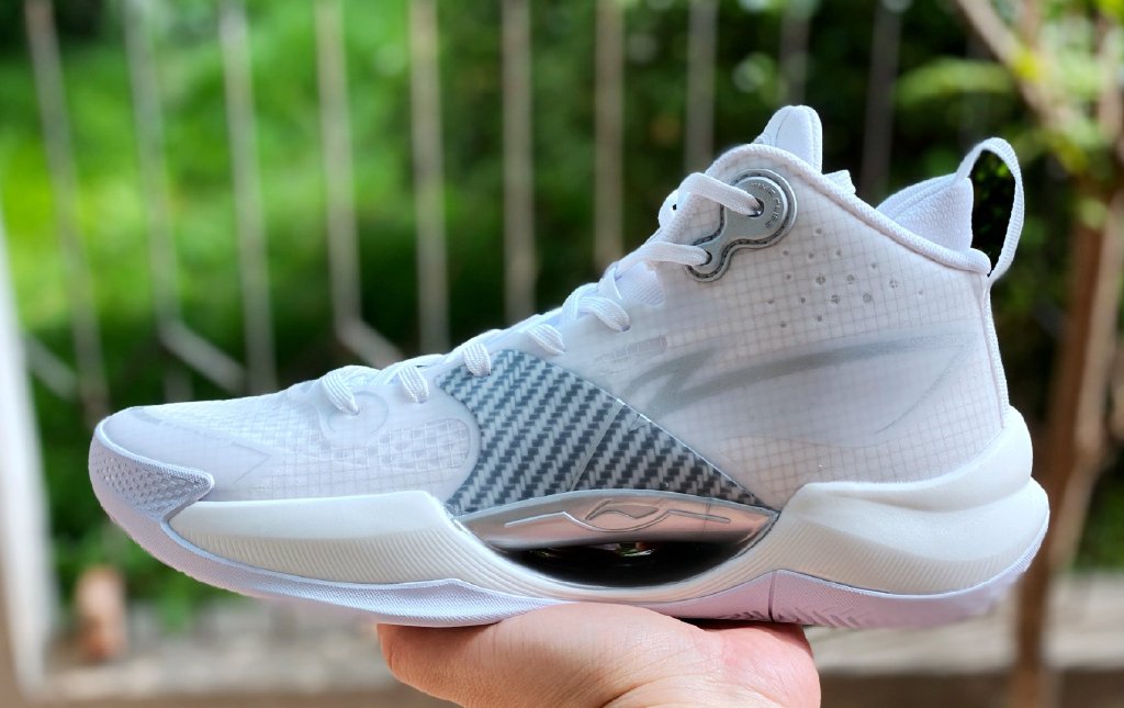 李宁gforce9000extrastrong,李宁超轻篮球鞋哪代最好