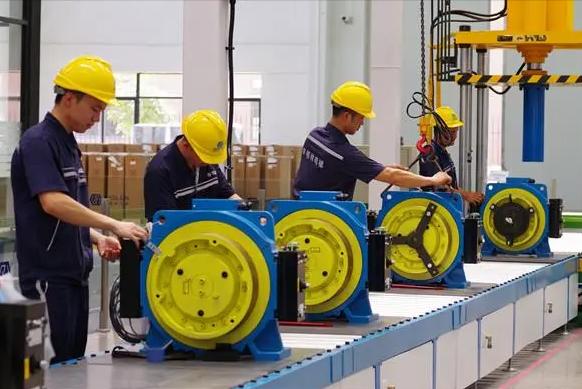 芬兰品牌登顶中国电梯市场，年入246亿，打败日立、上海三菱