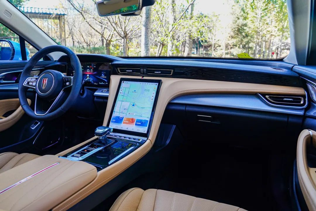 24款全新红旗h5混动版价格,全新红旗h5对比劳斯莱斯