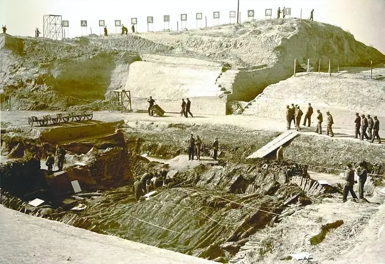 1972年到1974年发现的什么墓,1972年到1974年挖掘的墓