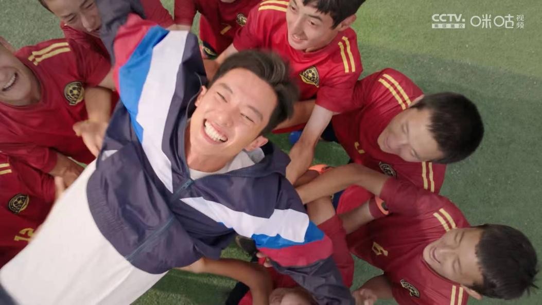 咪咕视频中国女足vs海地女足直播,中国球迷为中国女足花式打call