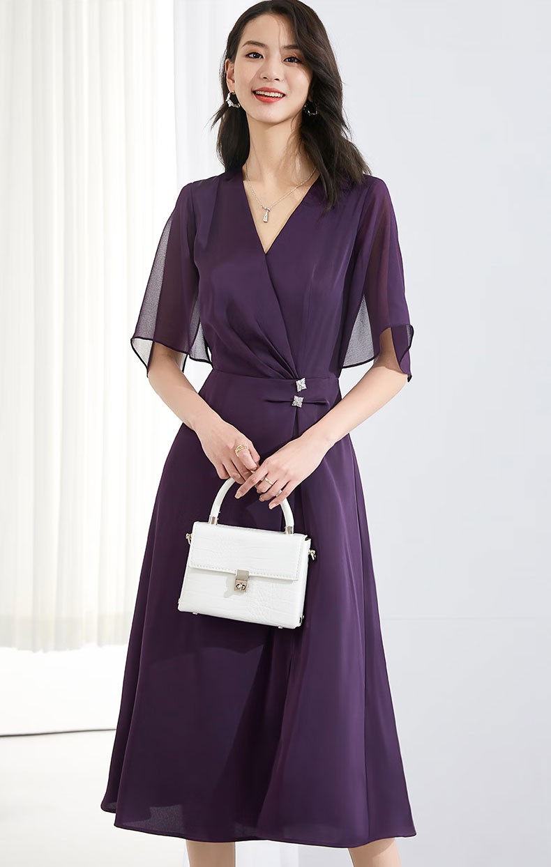 紫色连衣裙慵懒风高级感,漂亮显白洋气的紫色连衣裙来咯