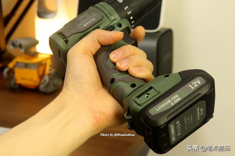 无刷冲击锂电钻,20v无刷锂电多功能冲击钻测评