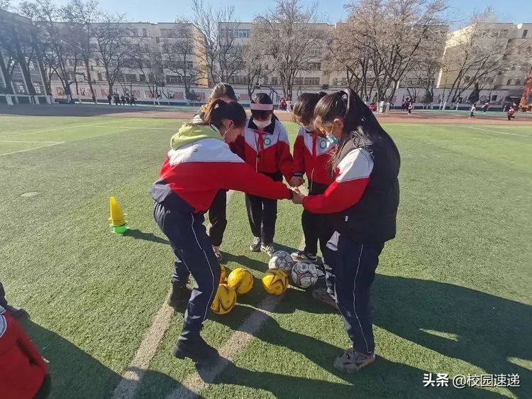 石嘴山市第12小学足球队,石嘴山市第二小学足球比赛