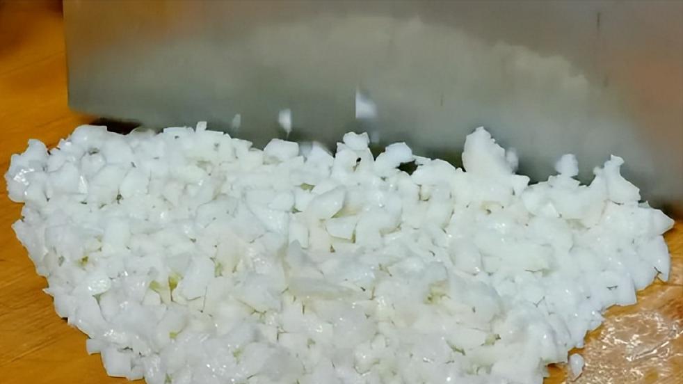 避免结节发展到癌应该多吃什么,不使结节变癌的几种不能吃的食物