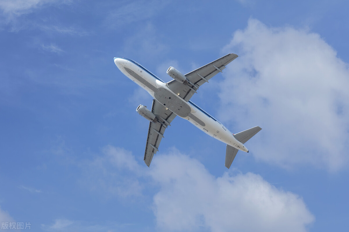 600多的飞机票怎么只退一百块,特价国内机票省钱攻略