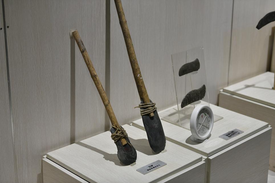 历史上的石磨盘,中国最大的千年石磨盘在哪里