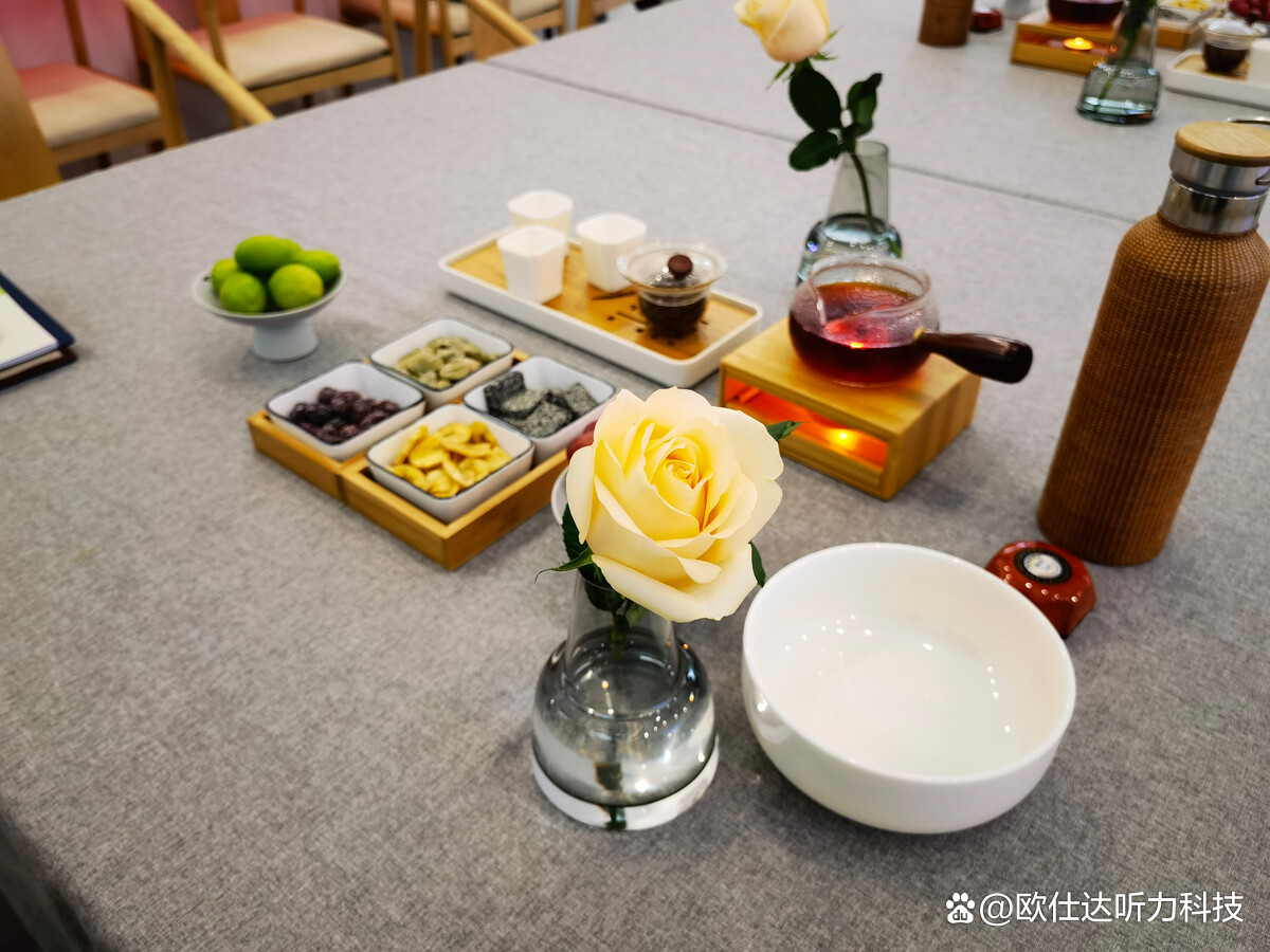 耳朵受到强音刺激,耳朵听到巨响后一直耳鸣怎么缓解