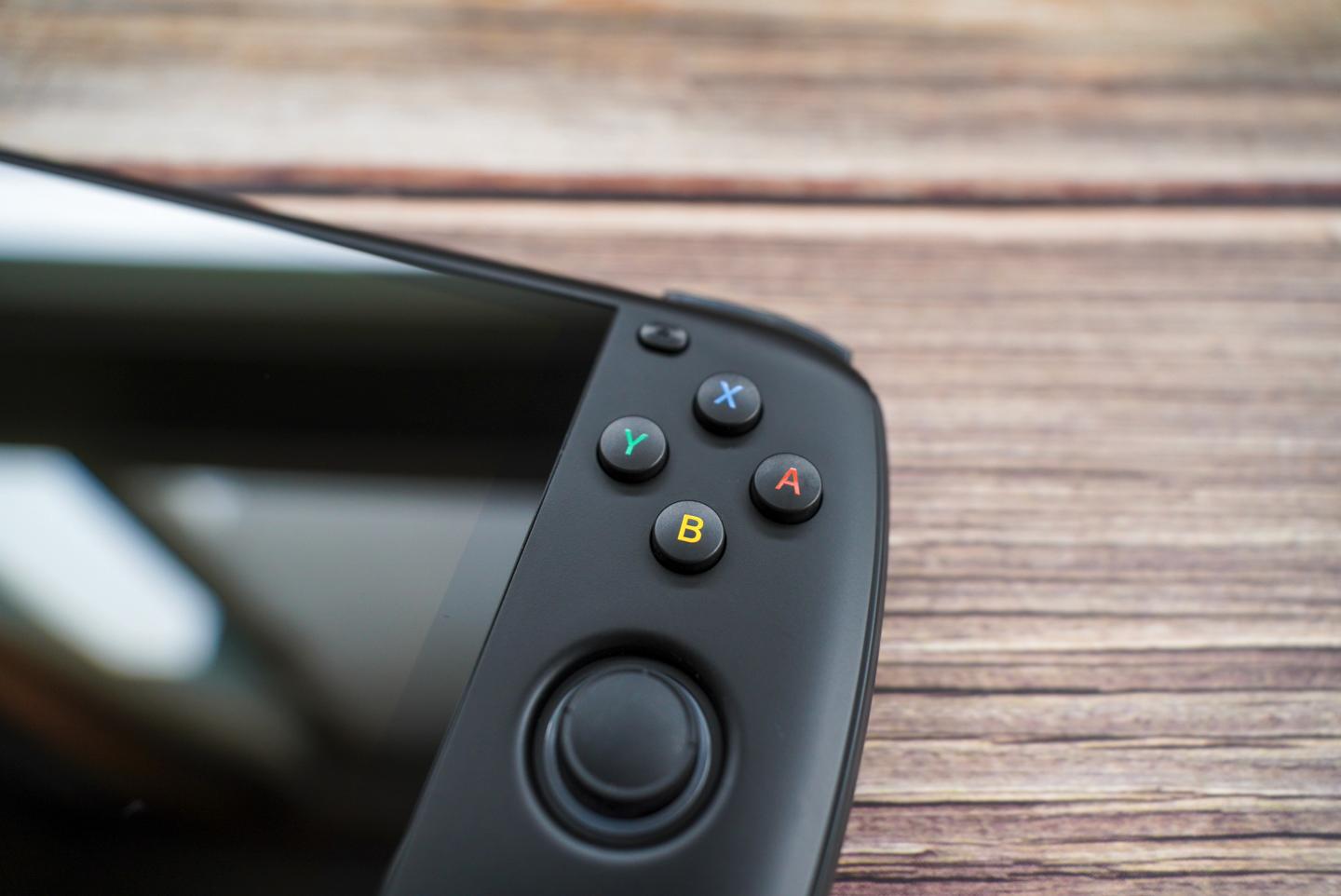 ayaneo安卓掌机评测,aynodin奥丁安卓游戏机测评