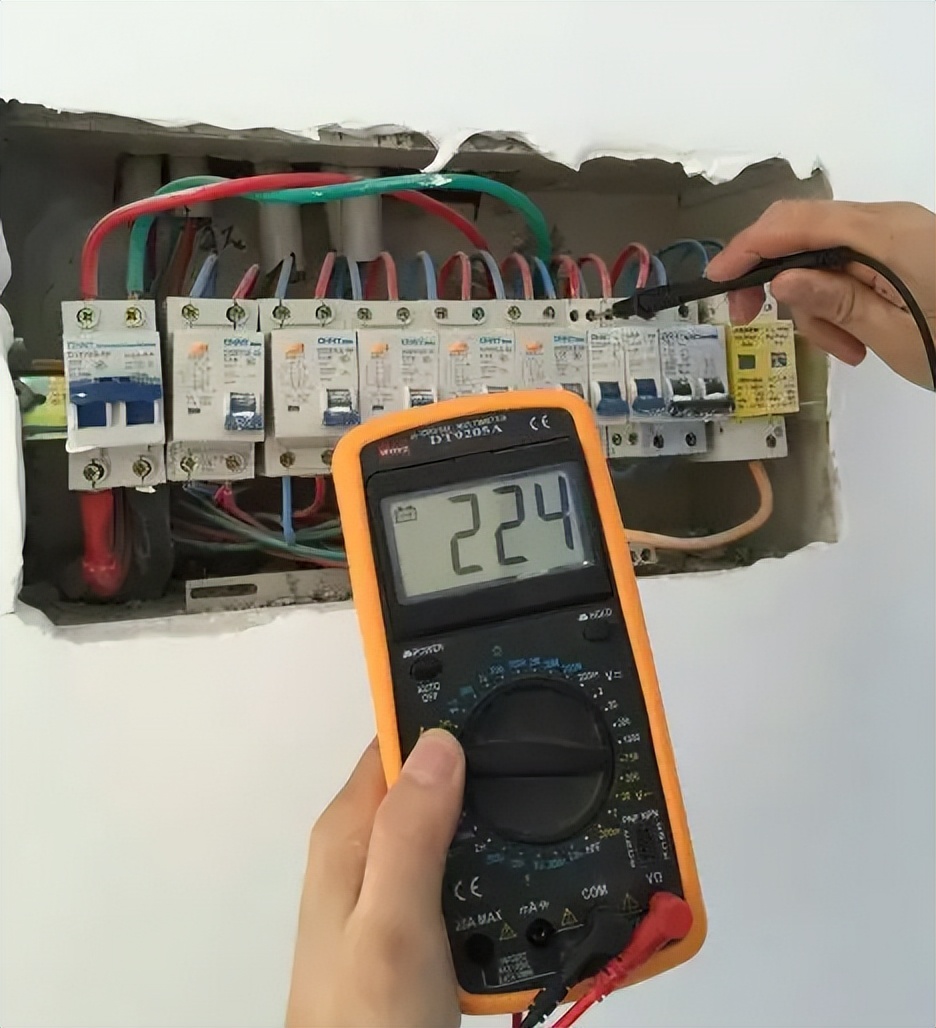 家庭电线漏电如何用万用表检测,怎样用万用表查家里线路漏电跳闸