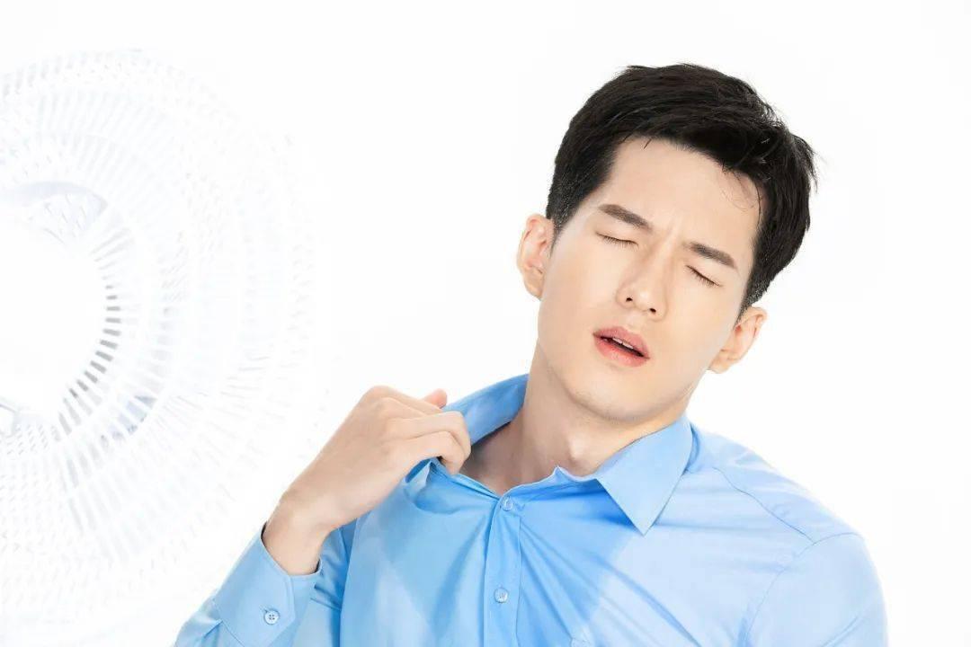 第一批阳的人已经出现5种后遗症,阳康后的20种后遗症