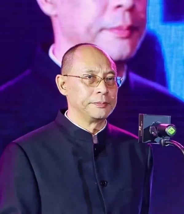 京城宝哥打小混混,京城宝哥