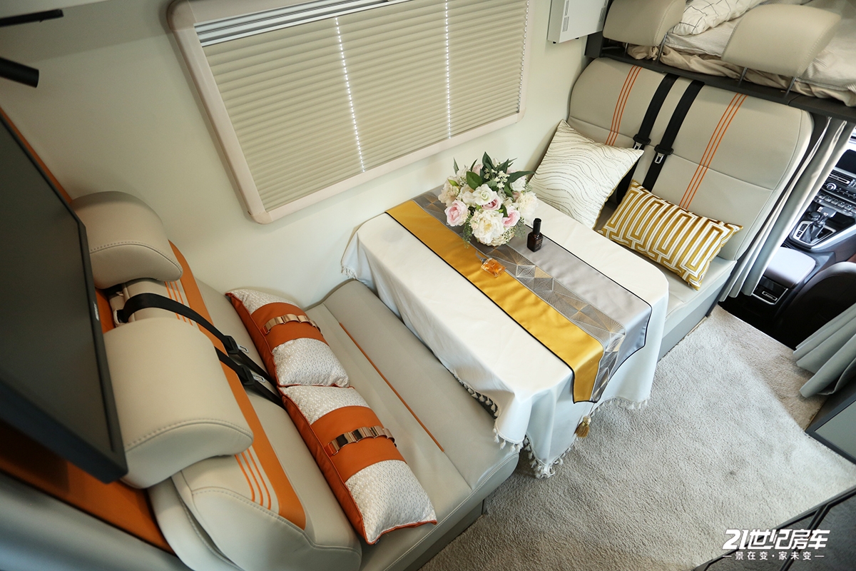 长安峰景览拓者对比大通t90,长安峰景和大通t90