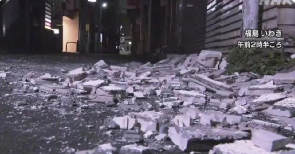 日本发生7.4级地震现场,日本发生7.4级地震
